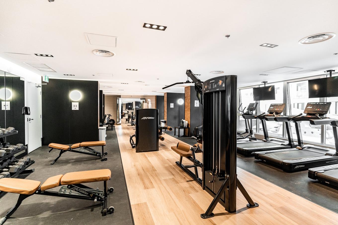 Salle d'exercice - 1861-101 Rue Peel, Montréal (Le Sud-Ouest), QC - Indoor Photo Showing Gym Room