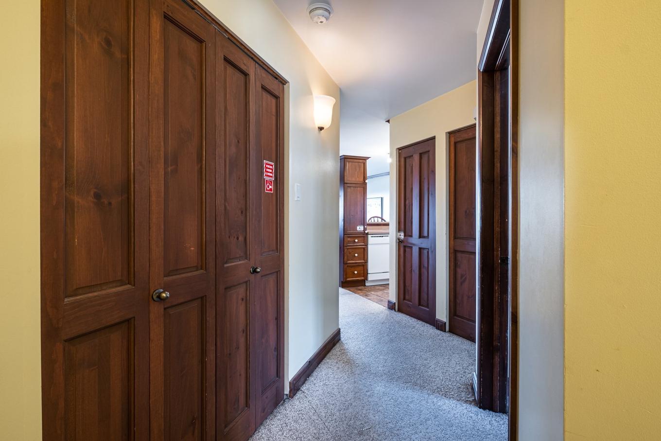 Corridor - 3-166 Rue Du Mont-Plaisant, Mont-Tremblant, QC - Indoor Photo Showing Other Room