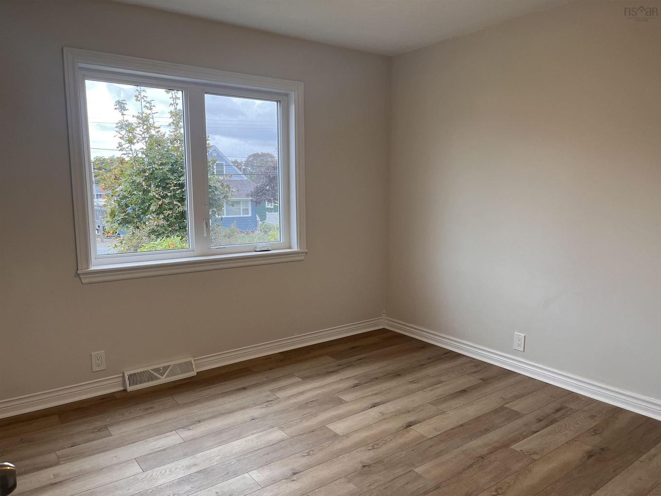 66 Woodland Avenue, Dartmouth, NS