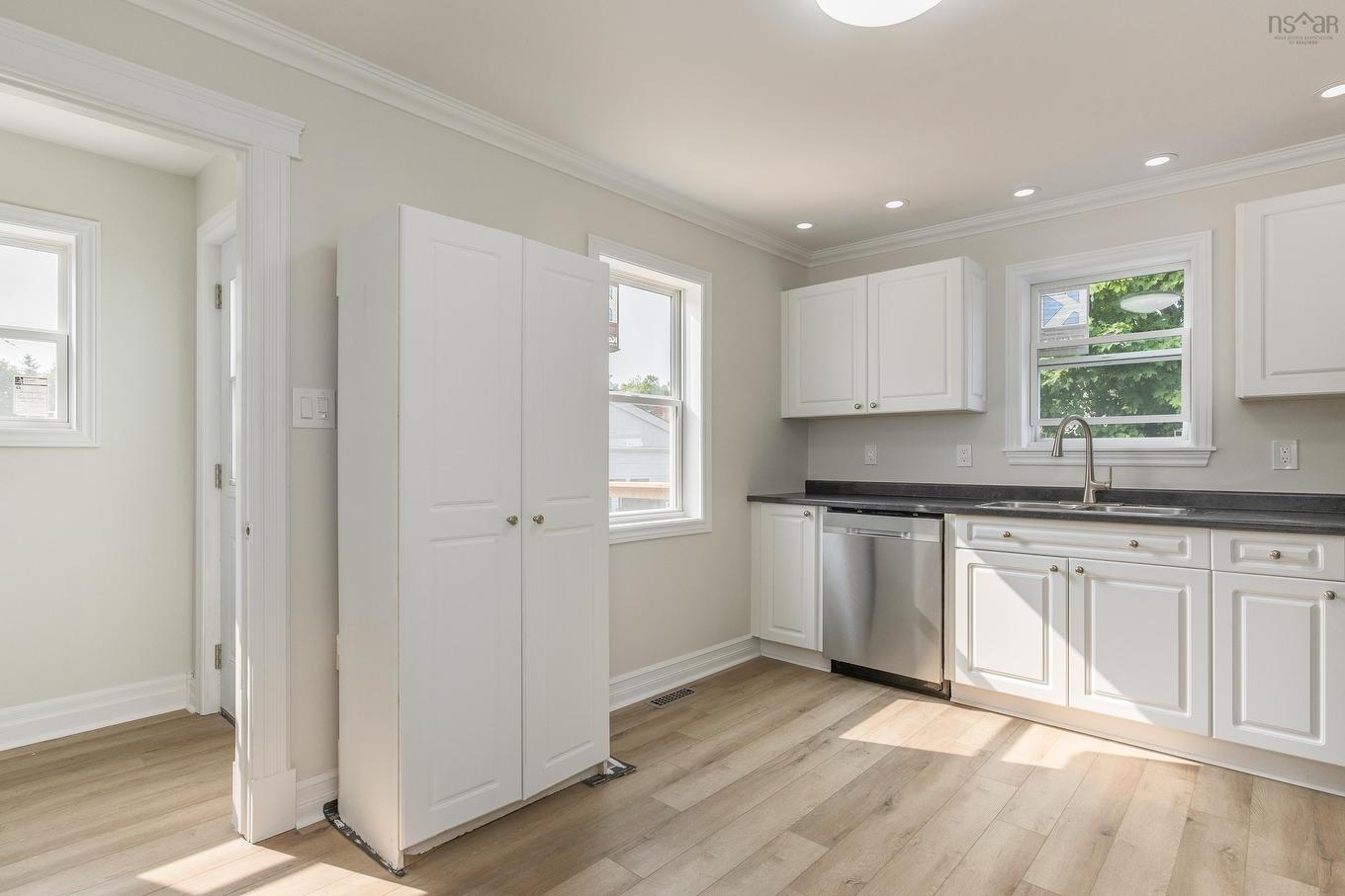 66 Woodland Avenue, Dartmouth, NS