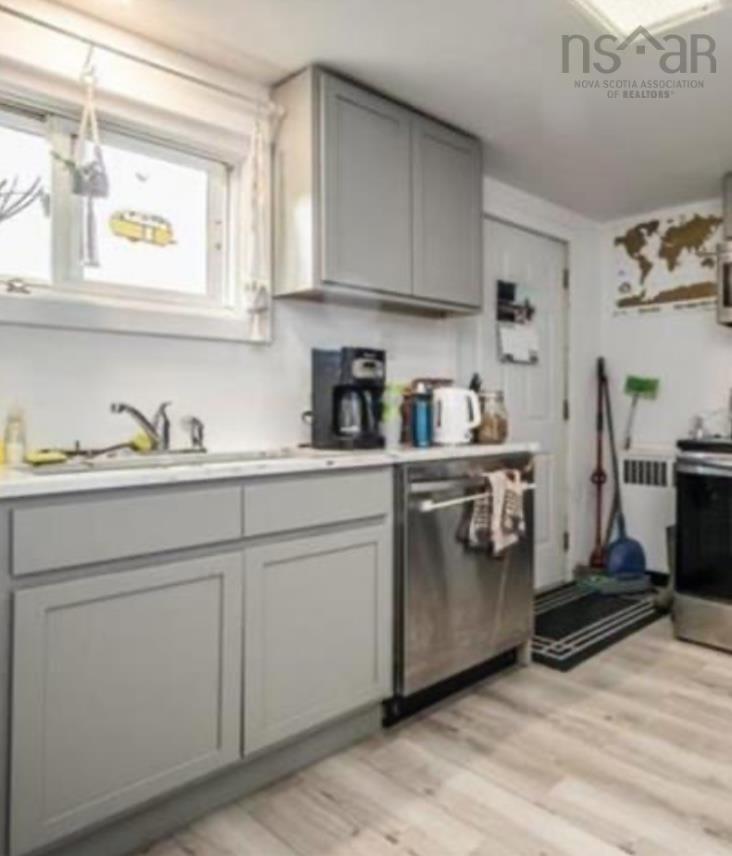 157-159 Crown Drive, Fairmount, NS