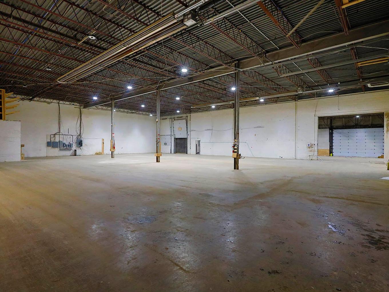 Other - 8445 Boul. Parent, Trois-Rivières, QC - Indoor Photo Showing Garage