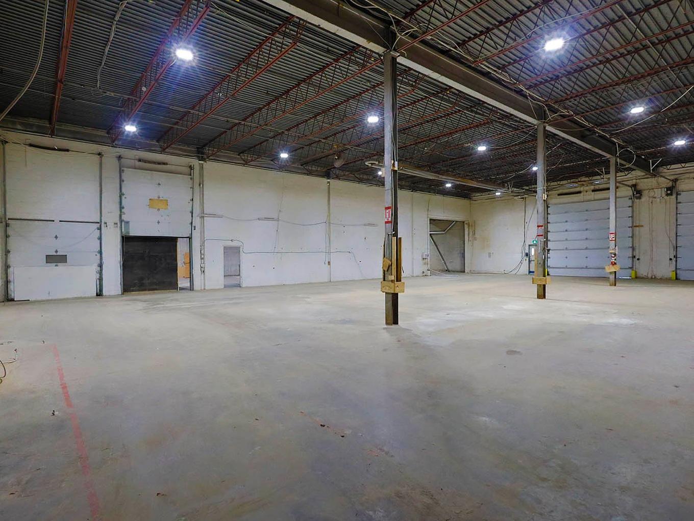 Other - 8445 Boul. Parent, Trois-Rivières, QC - Indoor Photo Showing Garage