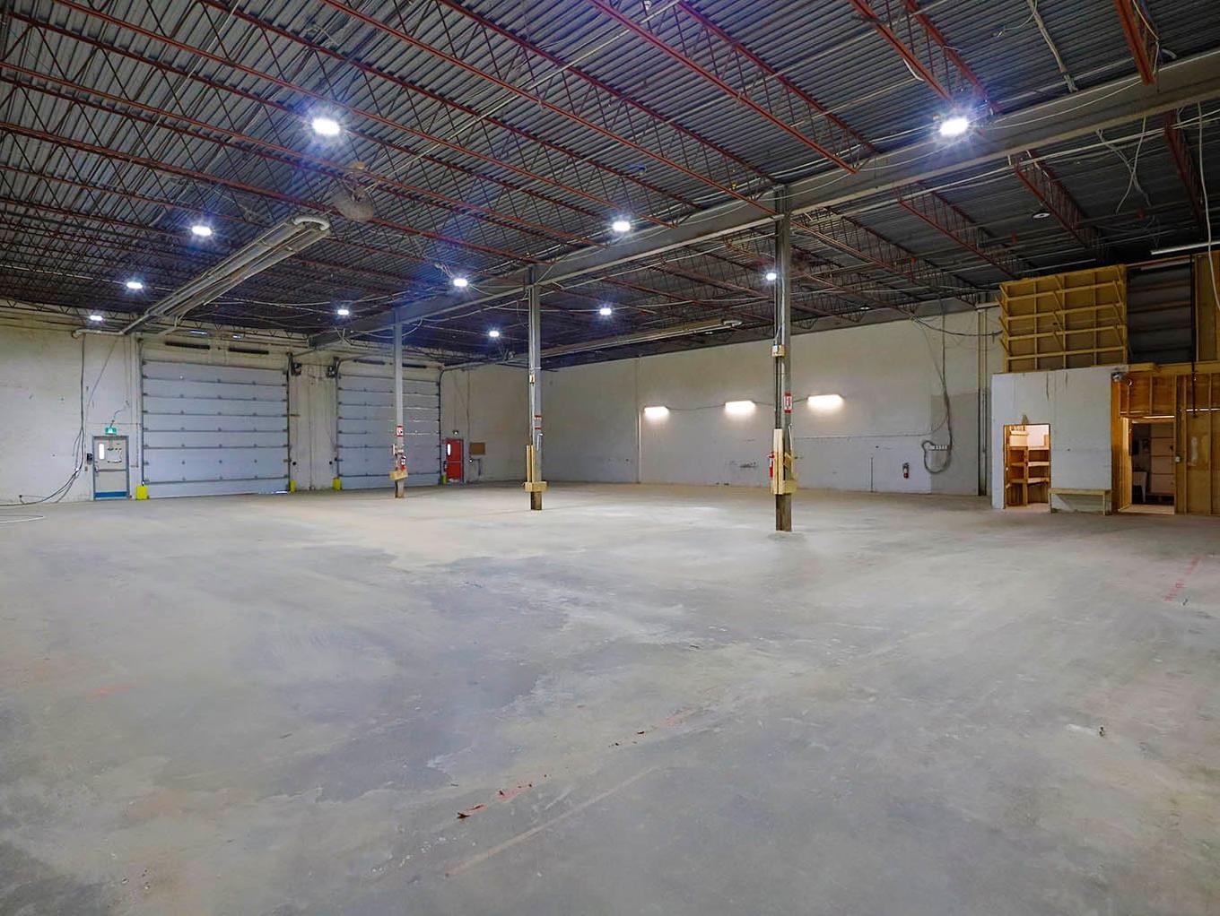 Other - 8445 Boul. Parent, Trois-Rivières, QC - Indoor Photo Showing Garage