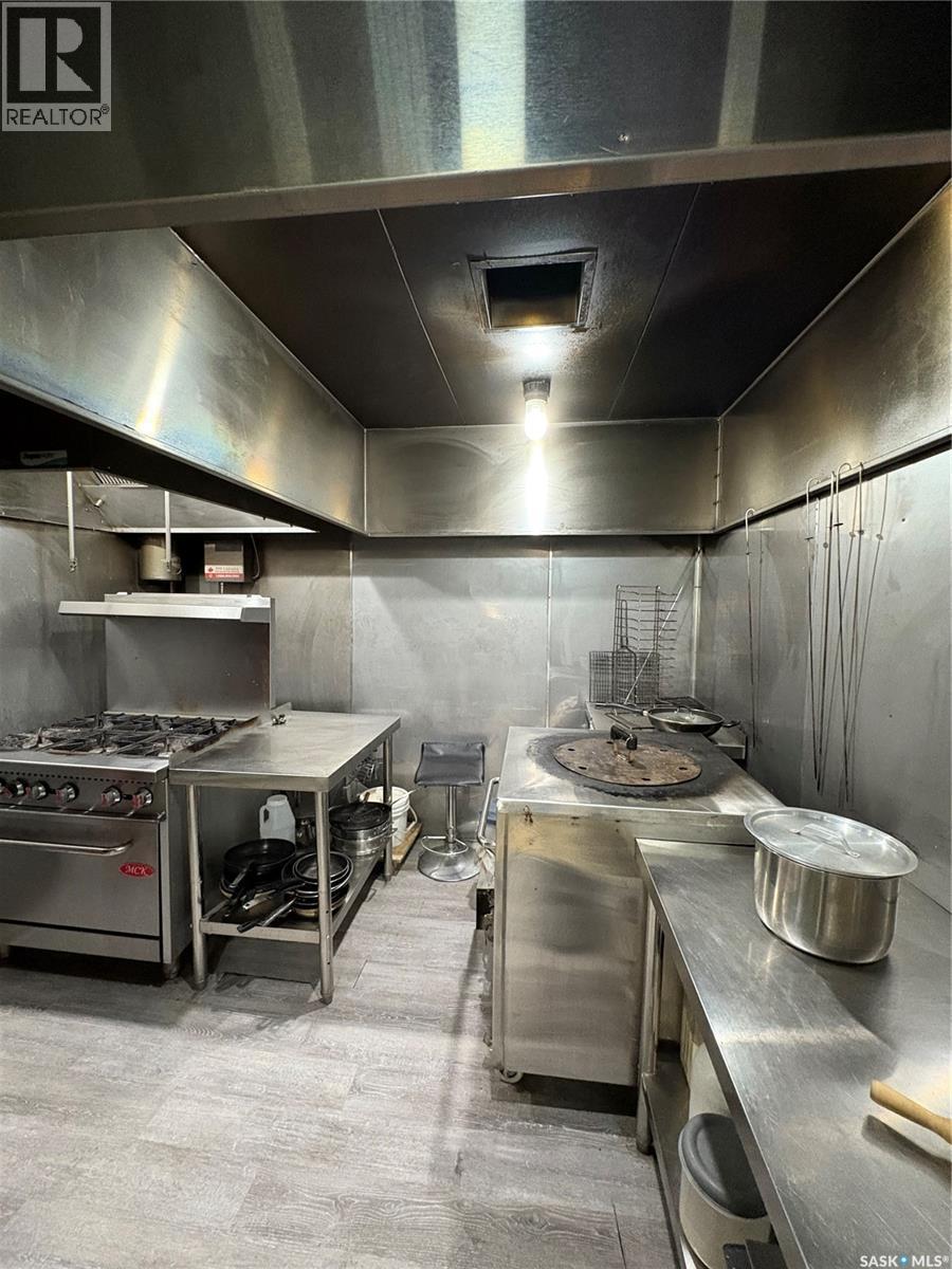 1736 Winnipeg Street, Regina, SK - Indoor Photo Showing Other Room