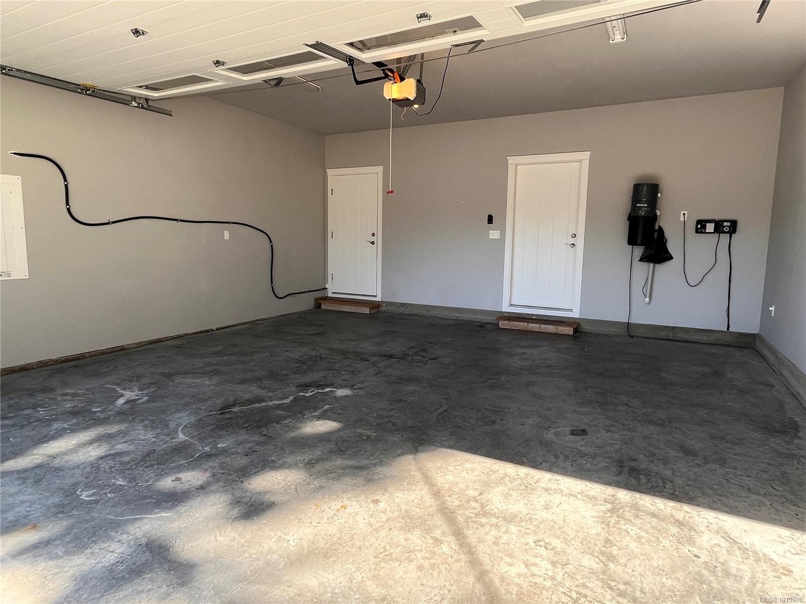 3584 Holland Ave, Cobble Hill, BC