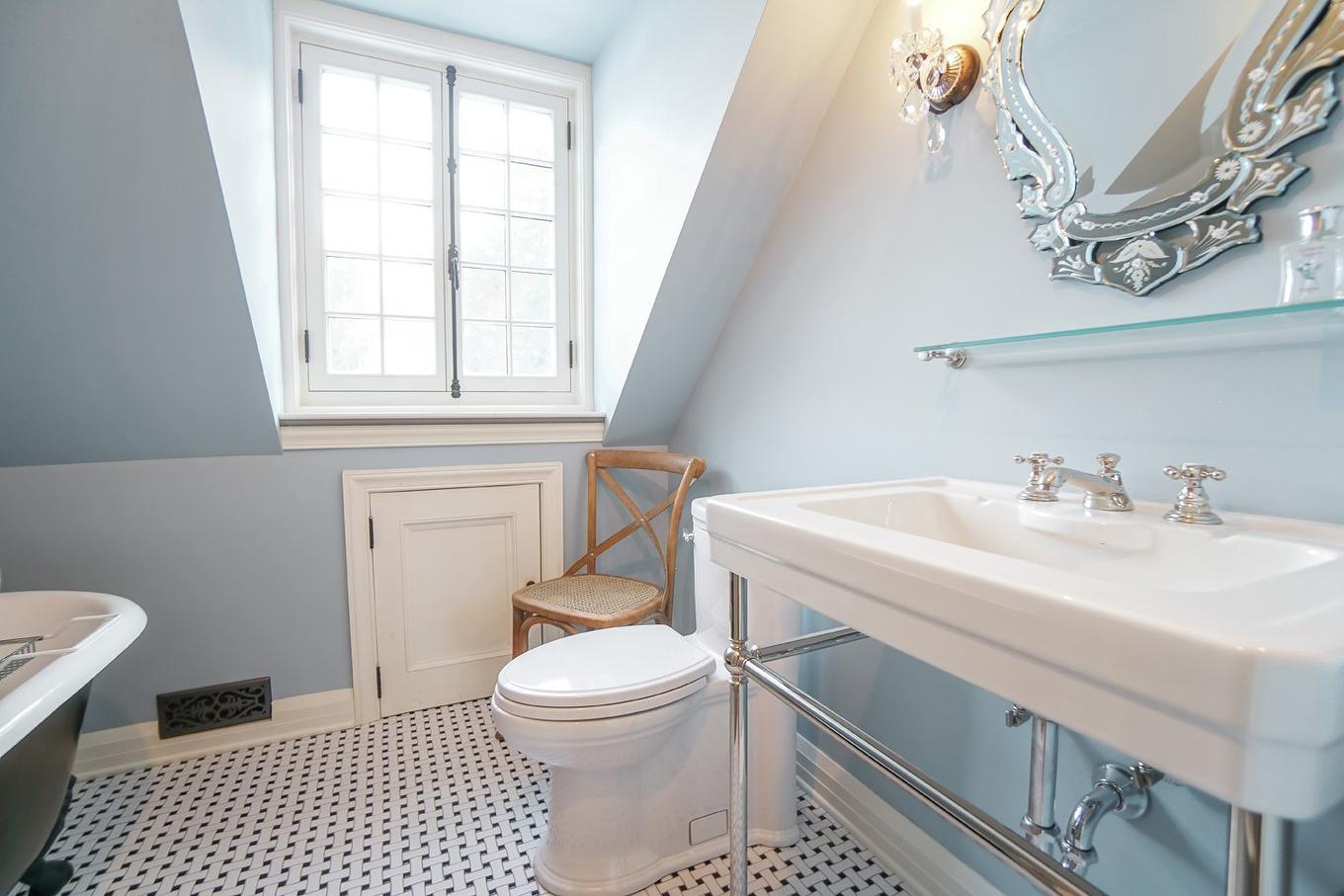 Bathroom - 1 Ch. De La Montagne, Saint-André-D'Argenteuil, QC - Indoor Photo Showing Bathroom