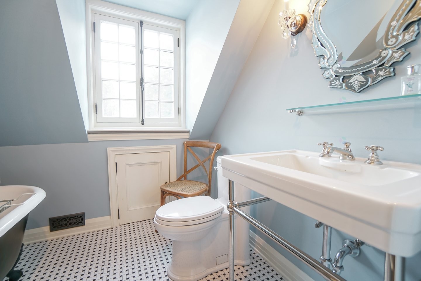 Bathroom - 1 Ch. De La Montagne, Saint-André-D'Argenteuil, QC - Indoor Photo Showing Bathroom