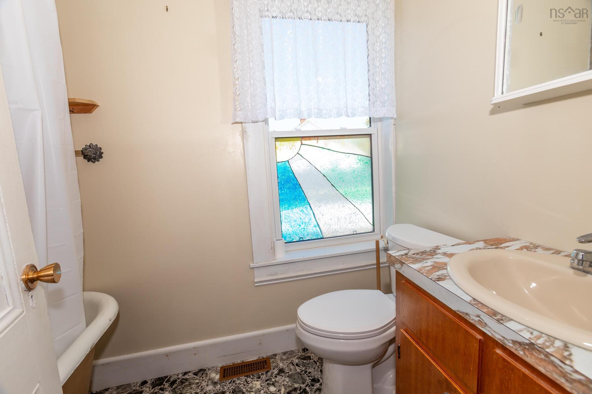 7498 Highway 340, Weymouth, NS
