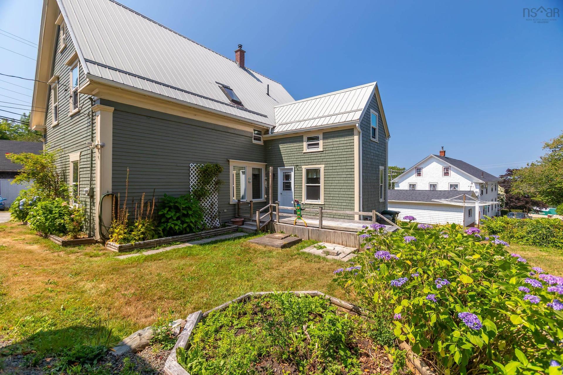 7498 Highway 340, Weymouth, NS