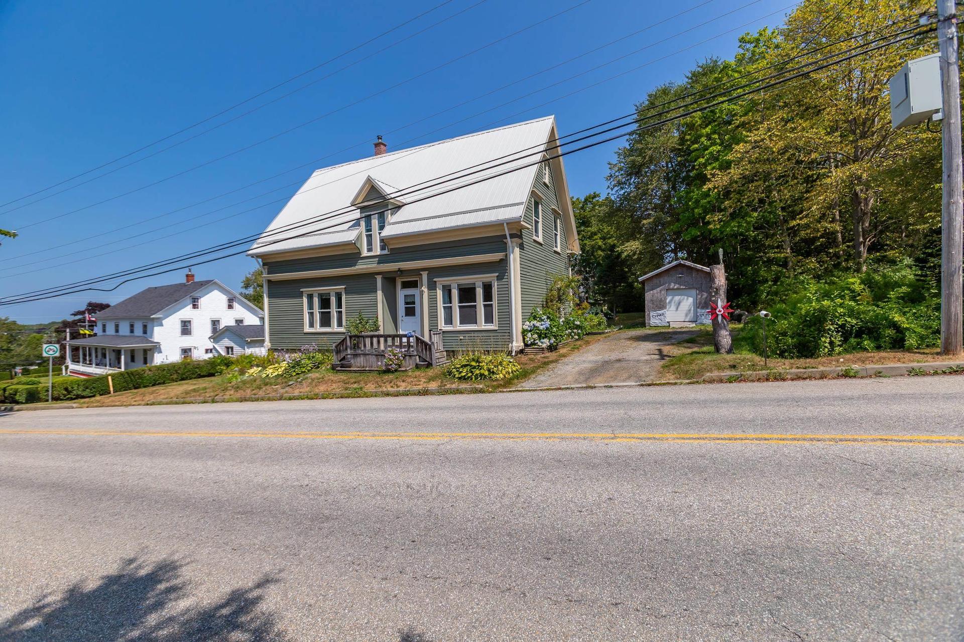 7498 Highway 340, Weymouth, NS