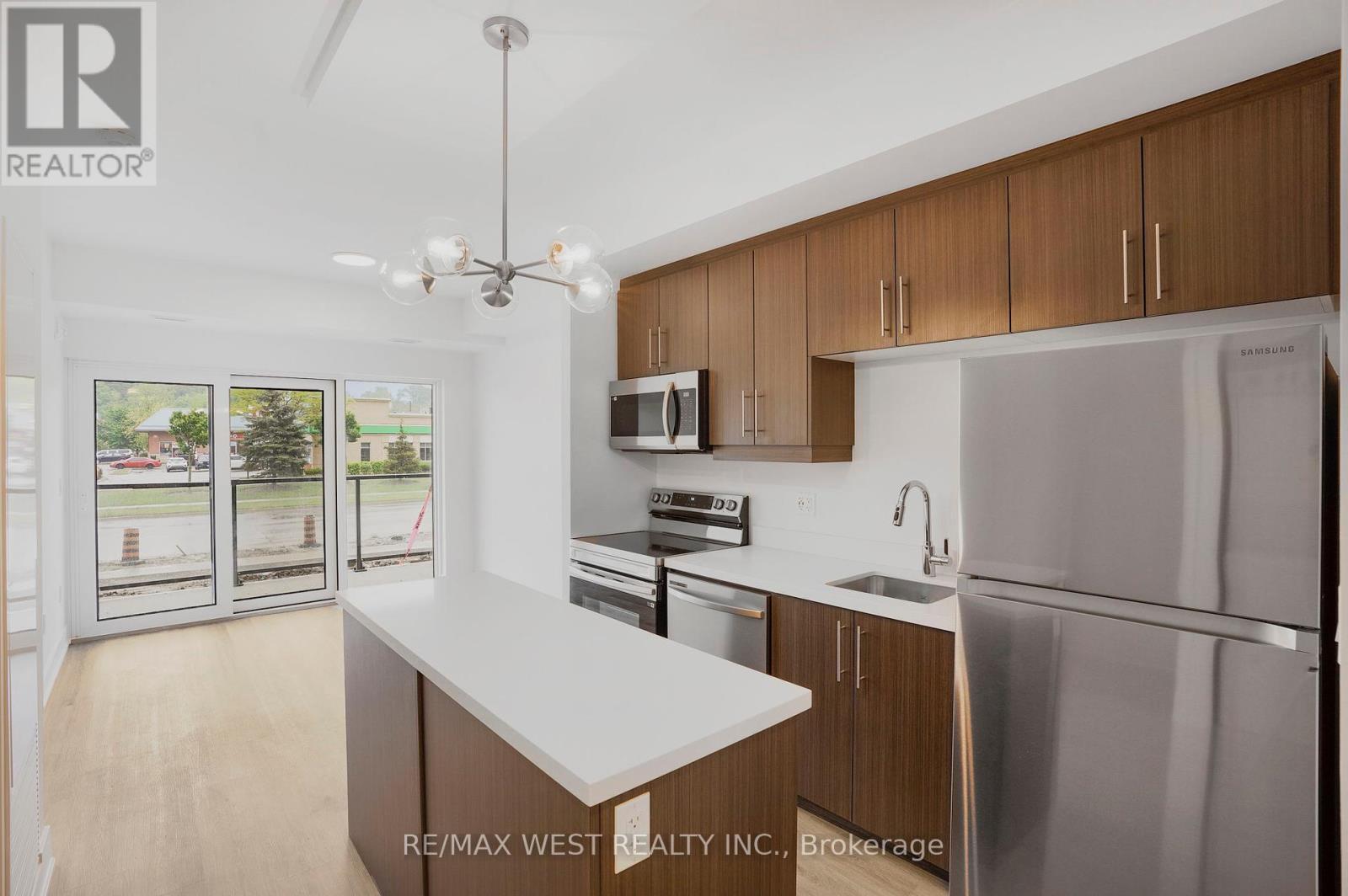 G03 - 575 Conklin Road, Brantford, ON - Indoor Photo Showing Kitchen