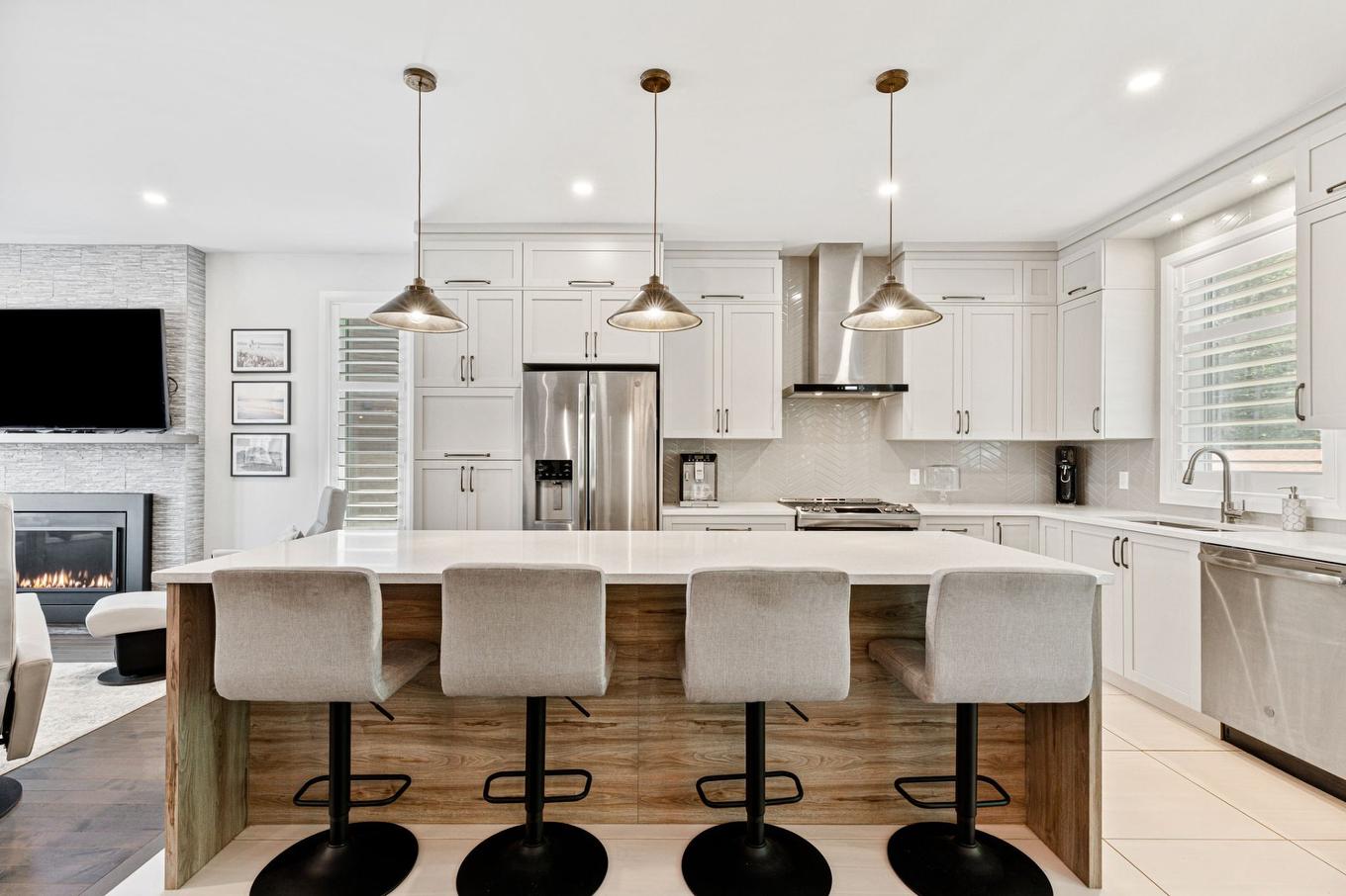 Cuisine - 81 Rue Rousseau, Sorel-Tracy, QC - Indoor Photo Showing Kitchen With Upgraded Kitchen