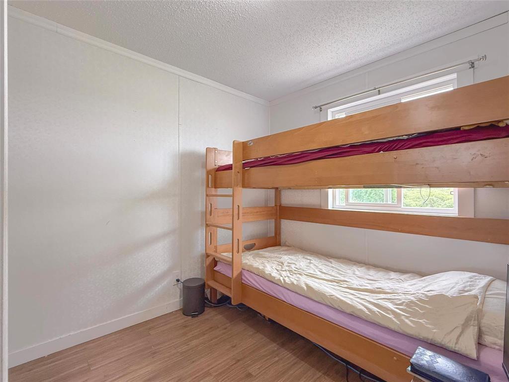 99 Curtis Road S, Brandon, MB - Indoor Photo Showing Bedroom