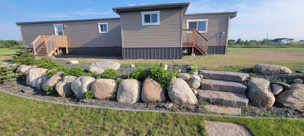 99 Curtis Road S, Brandon, MB - Outdoor