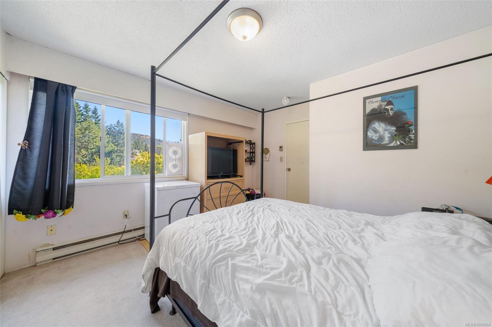 111-2860 Sooke Lake Rd, Langford, BC