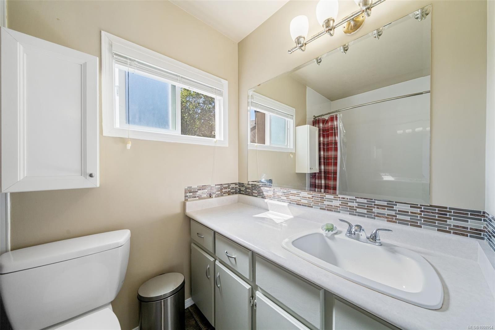 111-2860 Sooke Lake Rd, Langford, BC