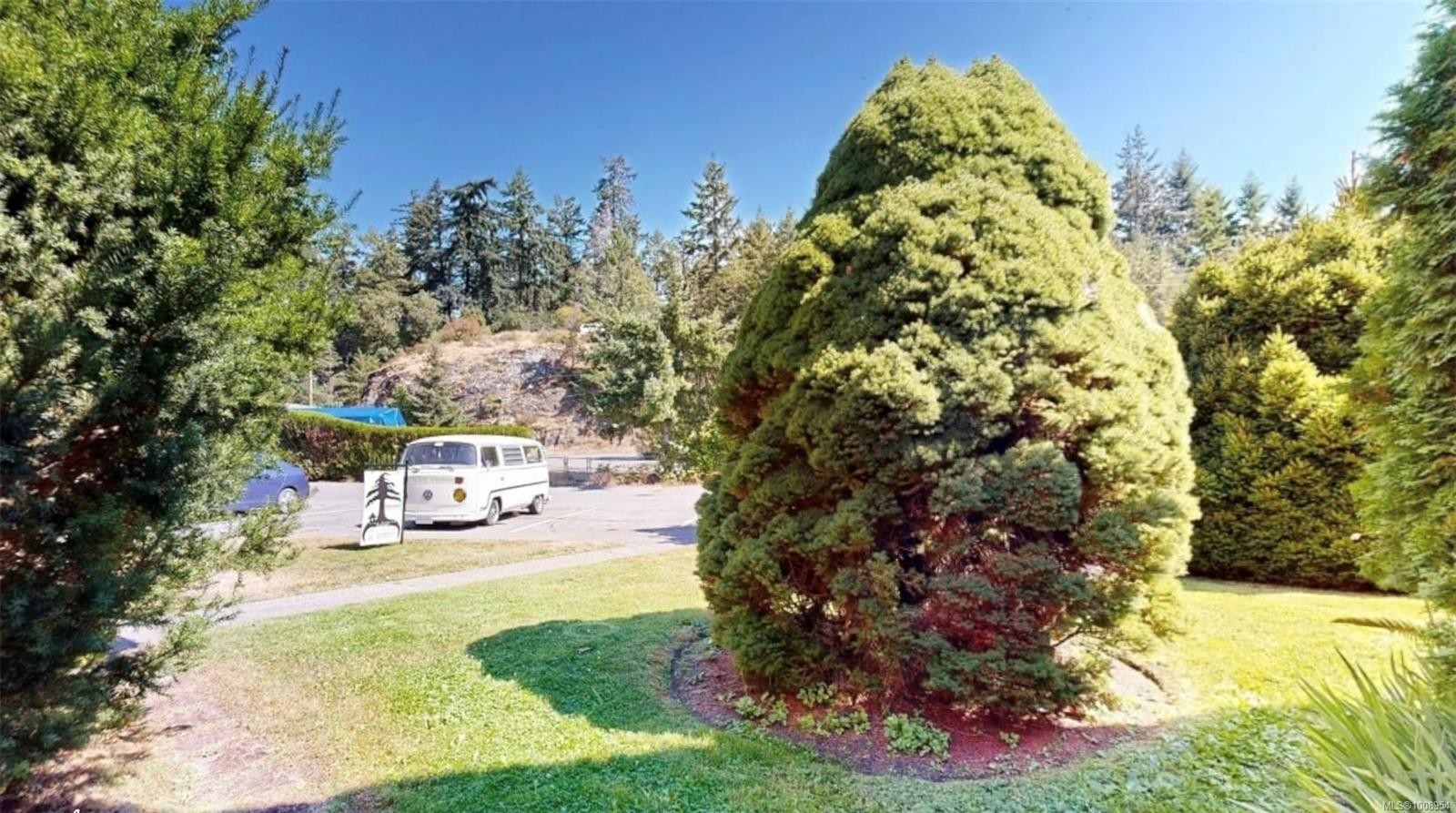 111-2860 Sooke Lake Rd, Langford, BC