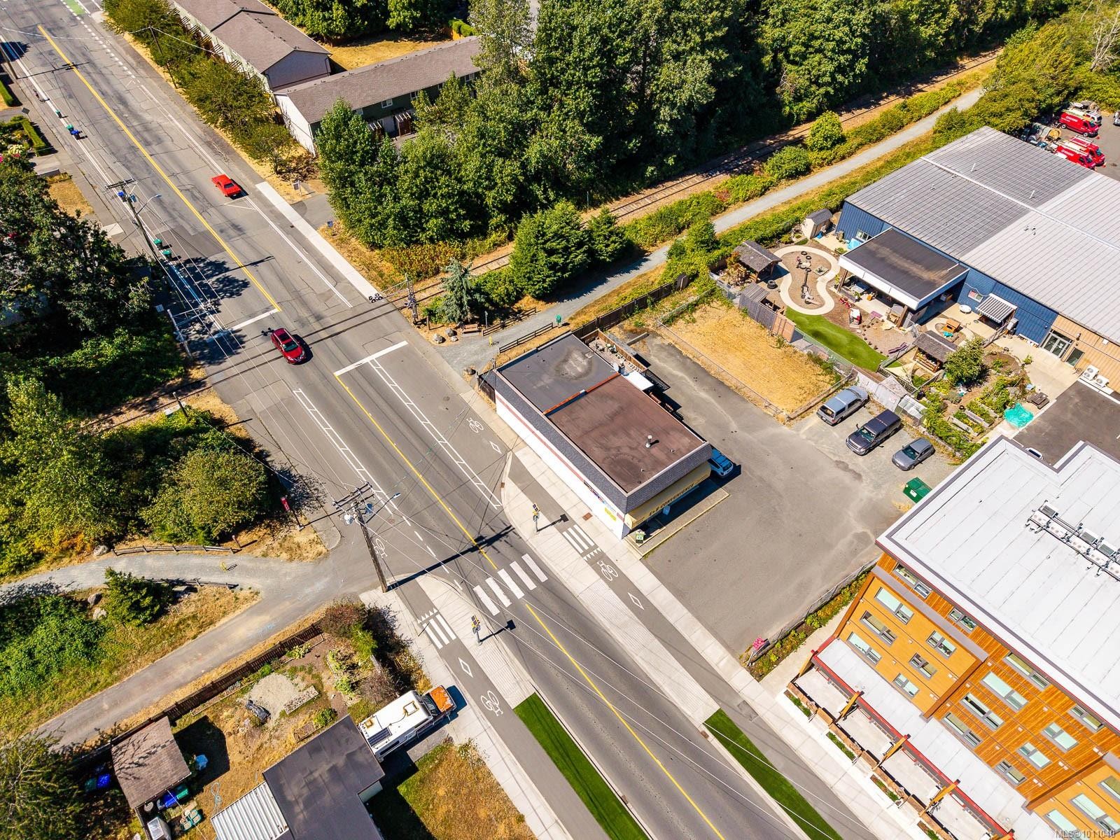 865 17Th St, Courtenay, BC