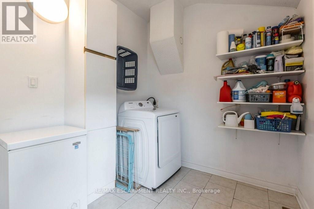 346 Hughson Street N, Hamilton, ON - Indoor Photo Showing Laundry Room