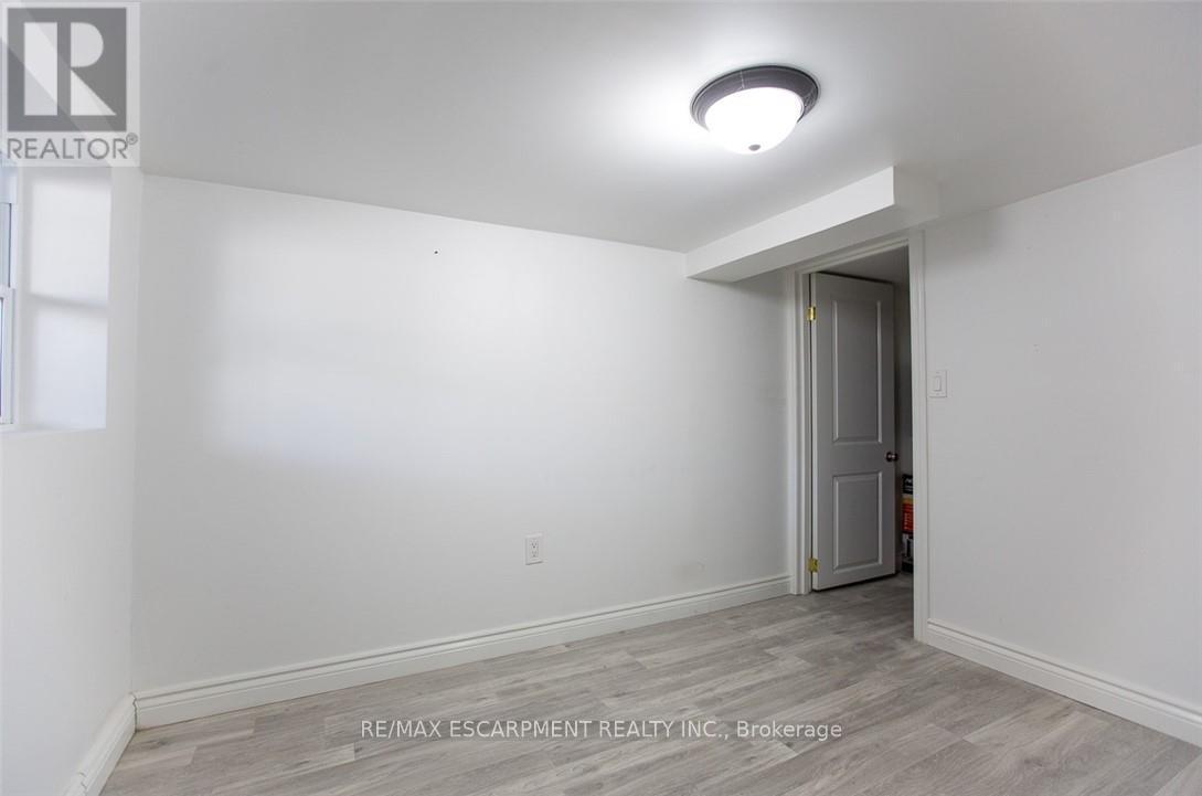 346 Hughson Street N, Hamilton, ON - Indoor Photo Showing Other Room
