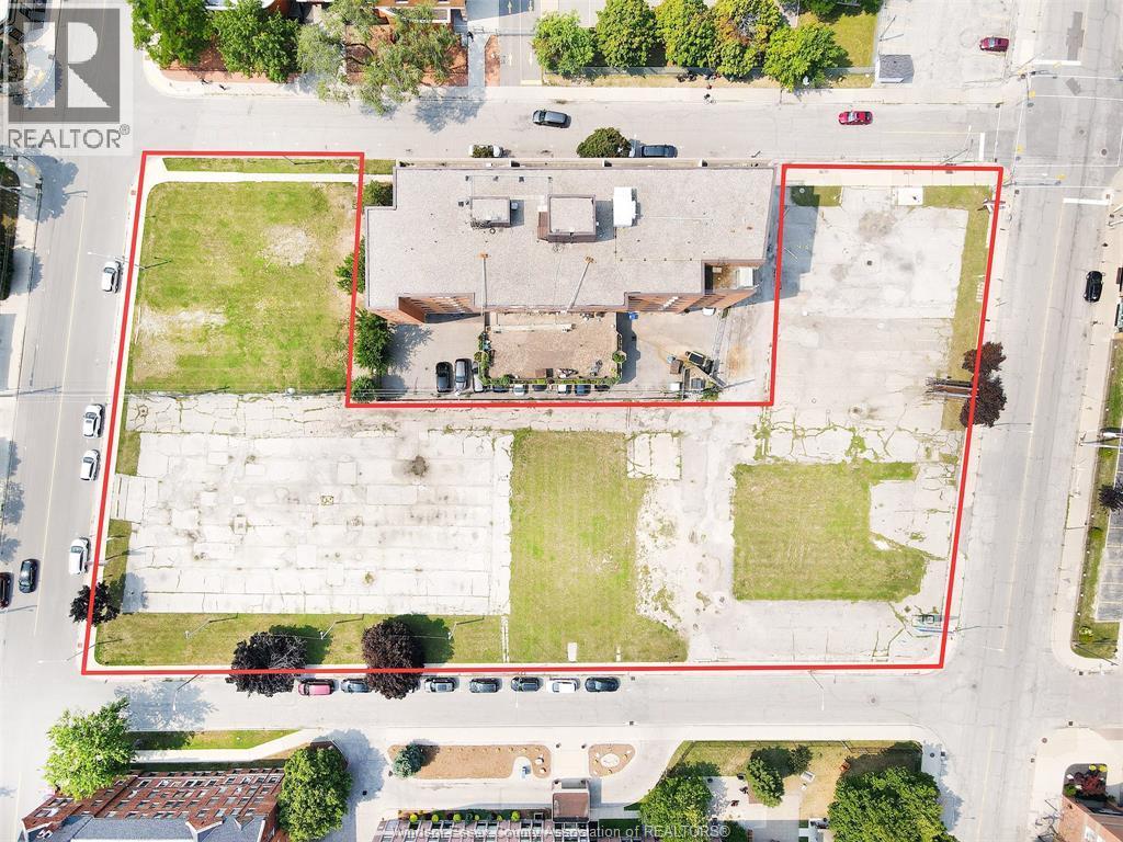 315 University Avenue West, Windsor, ON