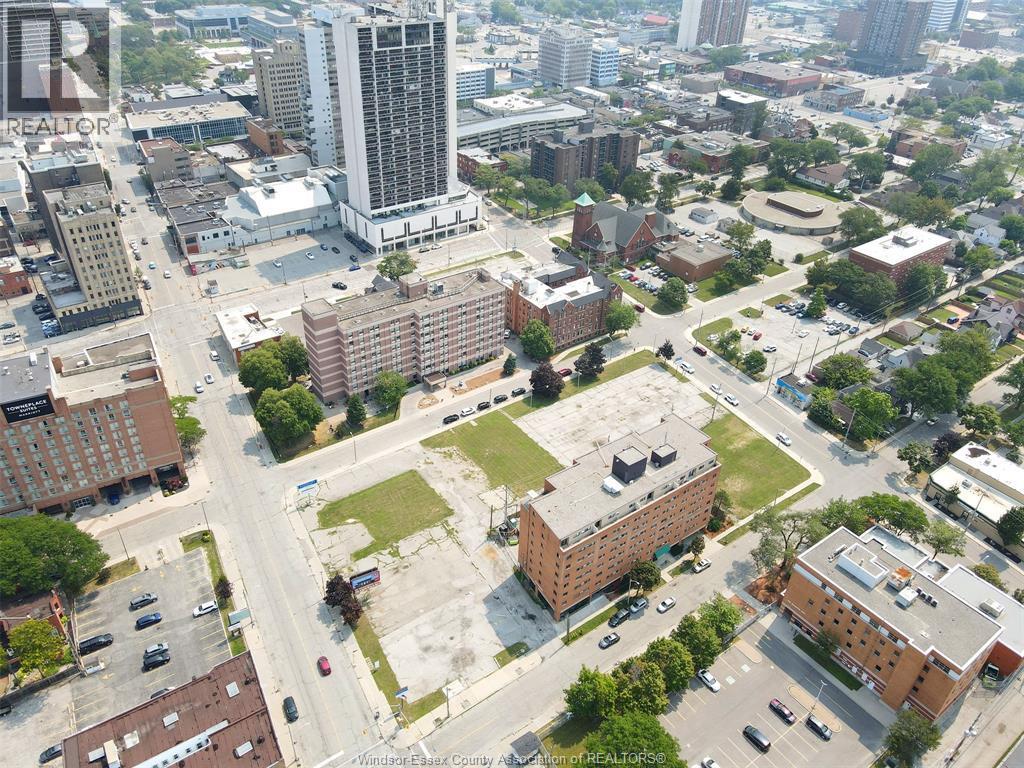 315 University Avenue West, Windsor, ON