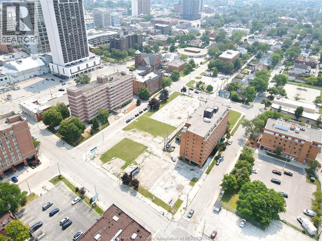 315 University Avenue West, Windsor, ON