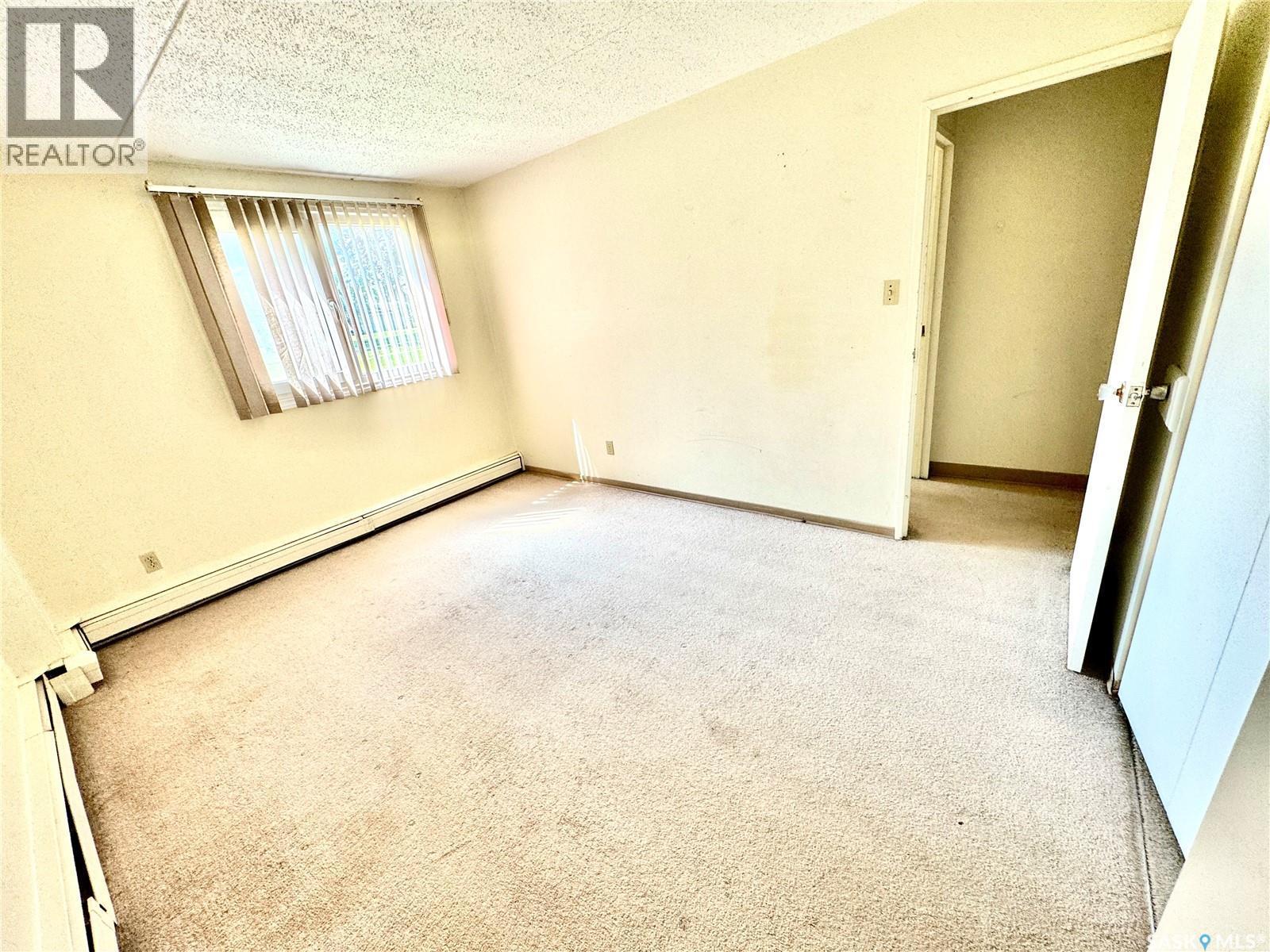 11 27 Centennial Street, Regina, SK - Indoor Photo Showing Other Room