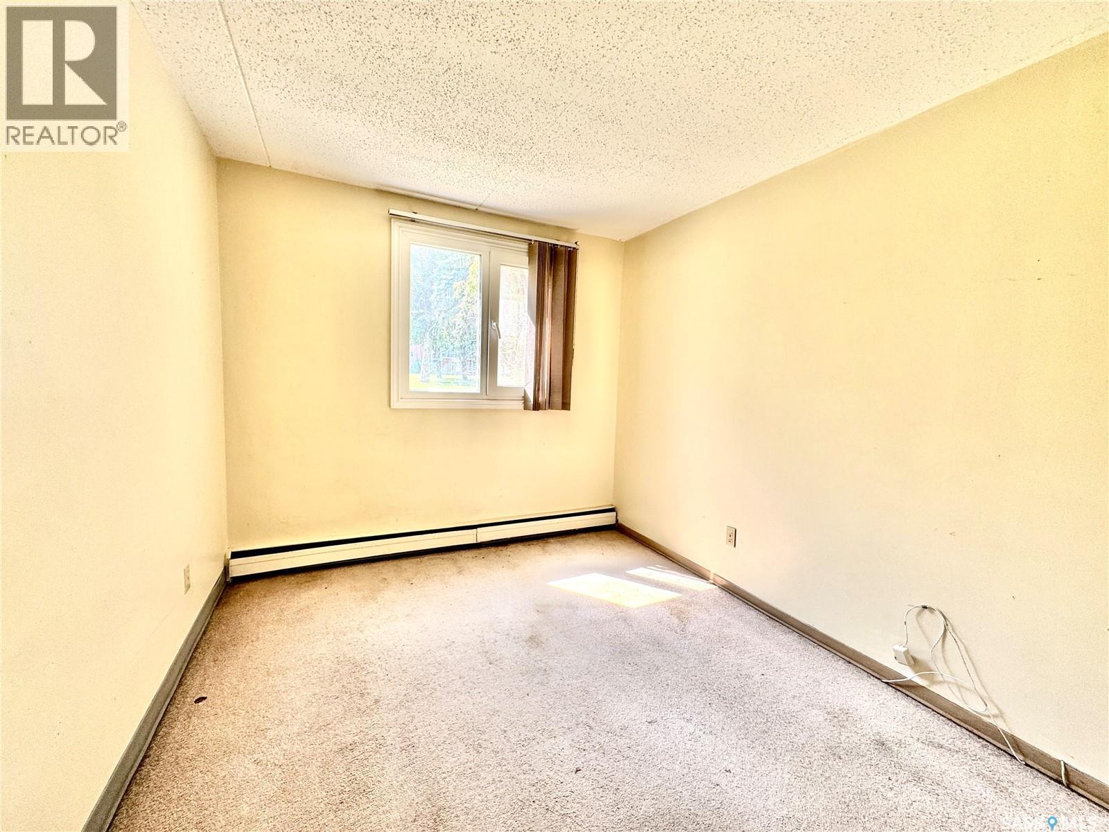 11 27 Centennial Street, Regina, SK - Indoor Photo Showing Other Room