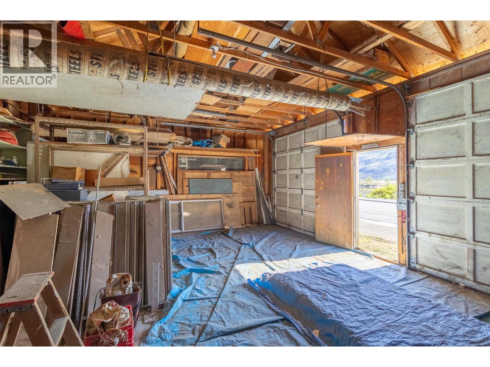 2042 Westsyde Road Road, Kamloops, BC