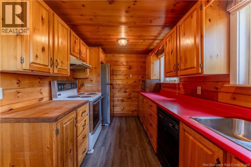 27 Bink Crescent, Harvey, NB - Indoor Photo Showing Kitchen