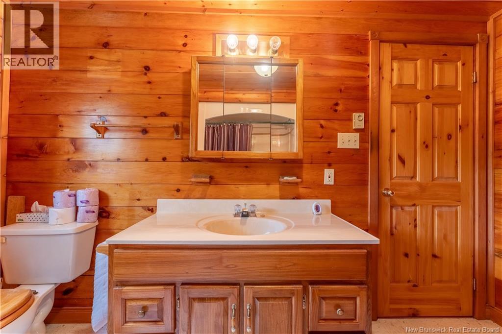 27 Bink Crescent, Harvey, NB - Indoor Photo Showing Bathroom