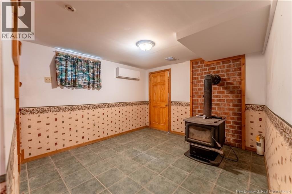 27 Bink Crescent, Harvey, NB - Indoor Photo Showing Other Room