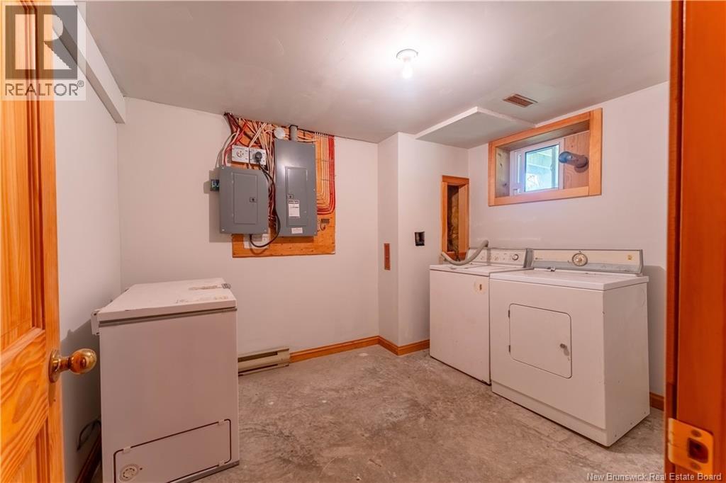 27 Bink Crescent, Harvey, NB - Indoor Photo Showing Laundry Room