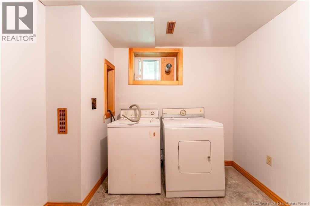 27 Bink Crescent, Harvey, NB - Indoor Photo Showing Laundry Room