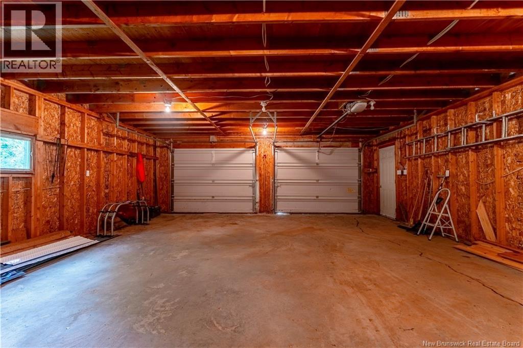 27 Bink Crescent, Harvey, NB - Indoor Photo Showing Garage