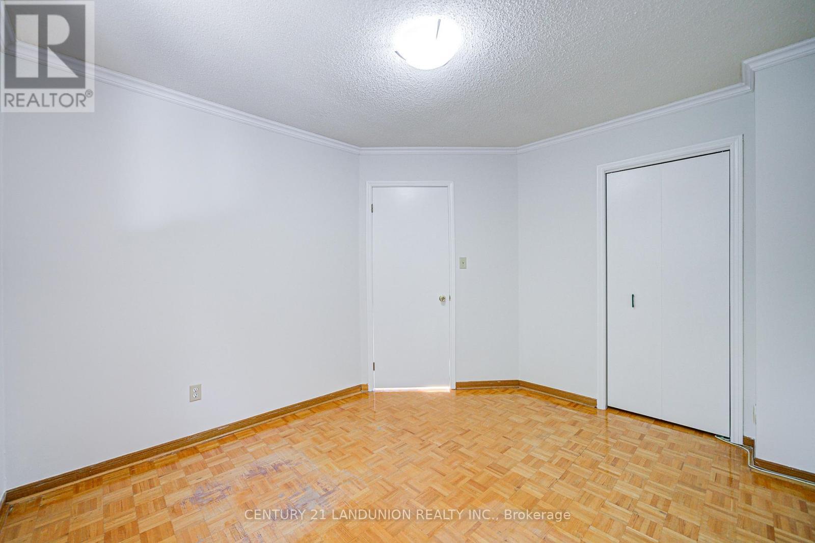 12B Burnt Bark Drive, Toronto, ON - Indoor Photo Showing Other Room