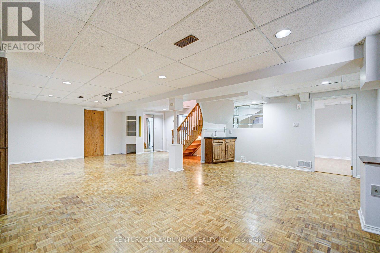 12B Burnt Bark Drive, Toronto, ON - Indoor