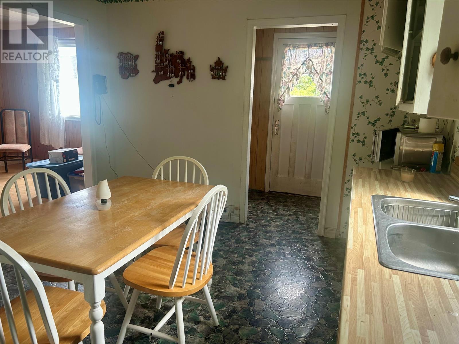 30 Main Road, Little Hearts Ease, NL - Indoor Photo Showing Dining Room
