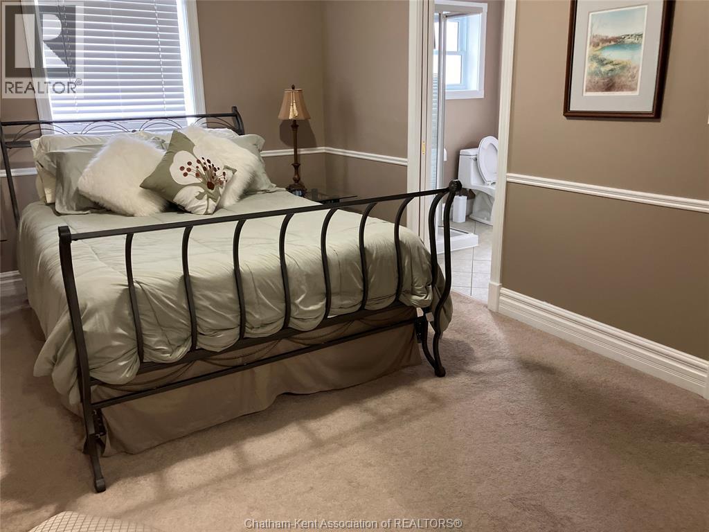 601 Grand Avenue East Unit# Upper, Chatham, ON - Indoor Photo Showing Bedroom