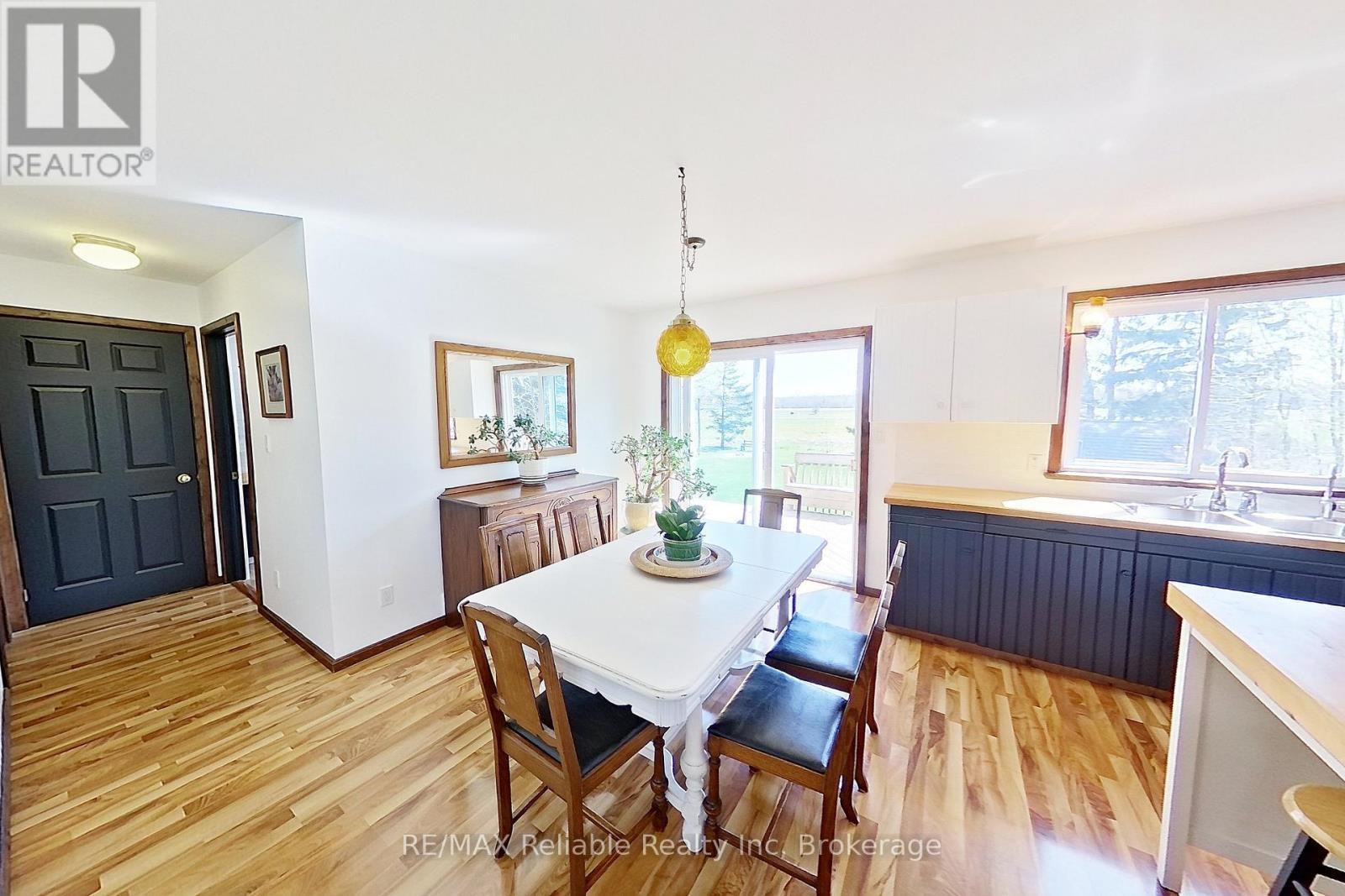 77504 Melena Drive, Bluewater (Bayfield), ON - Indoor Photo Showing Dining Room