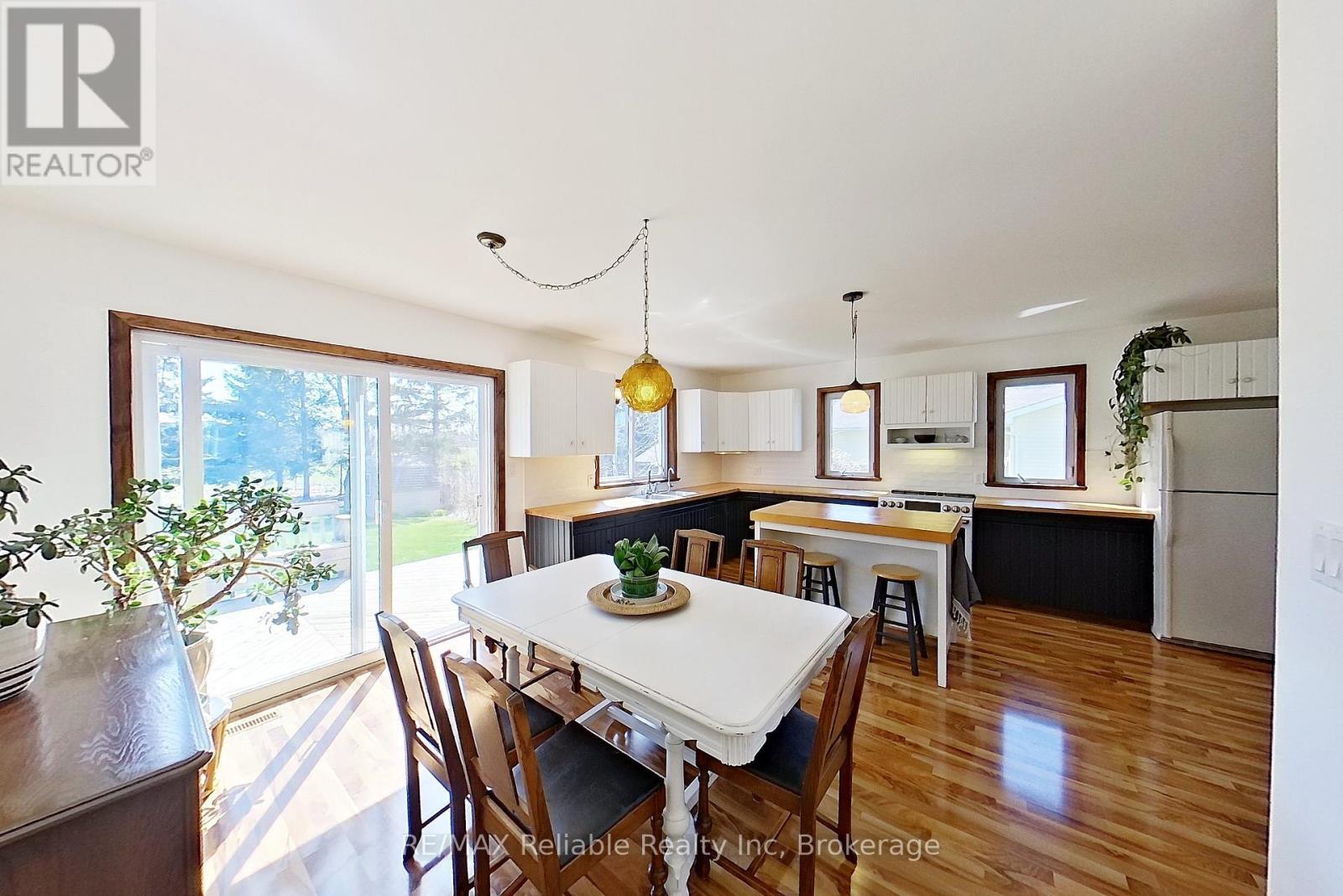 77504 Melena Drive, Bluewater (Bayfield), ON - Indoor Photo Showing Dining Room