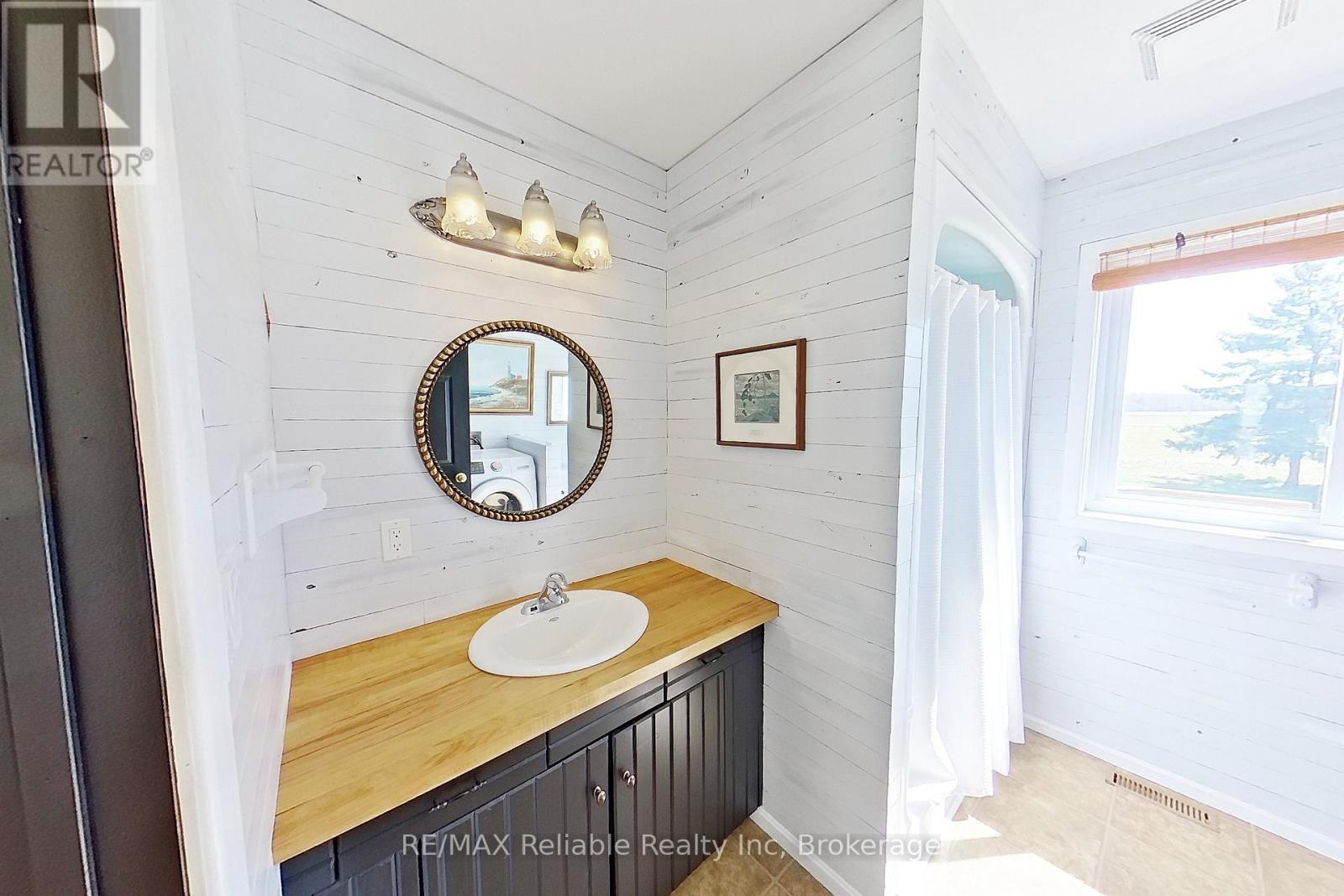 77504 Melena Drive, Bluewater (Bayfield), ON - Indoor Photo Showing Bathroom