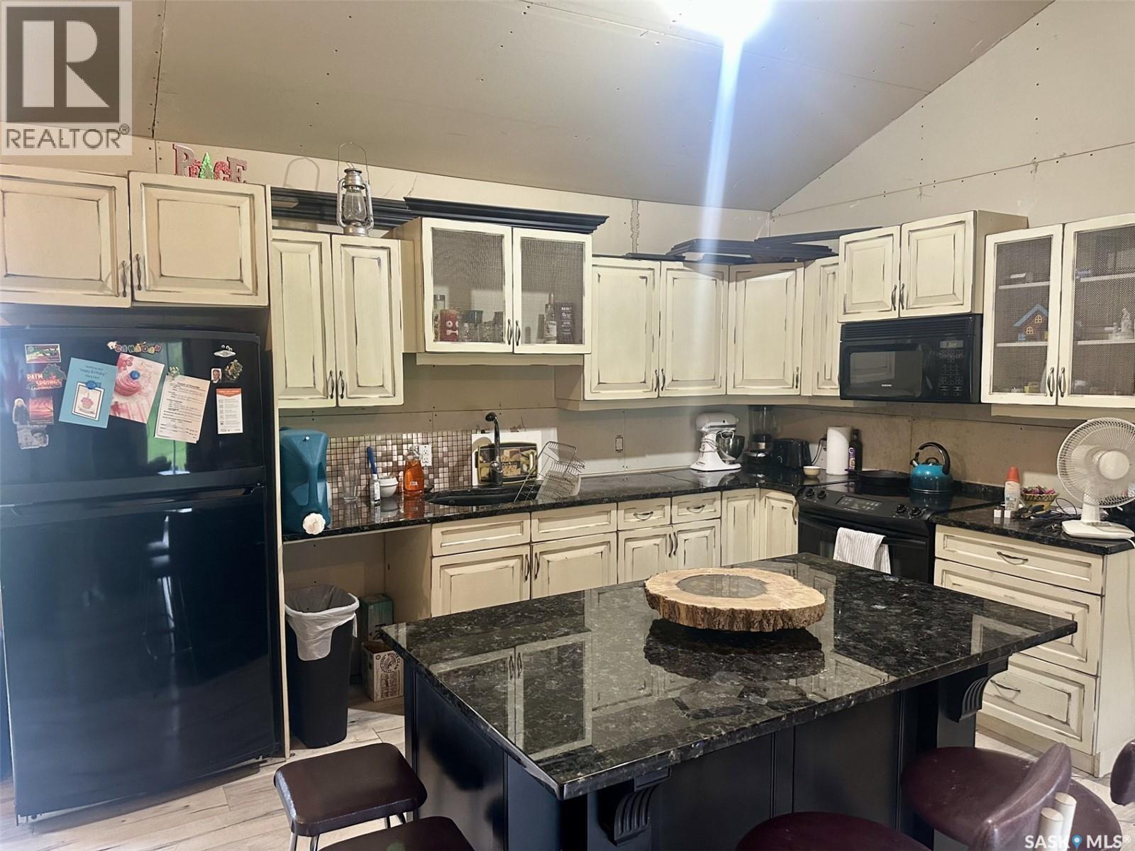 3 Poplar Street, Ruddell, SK - Indoor Photo Showing Kitchen