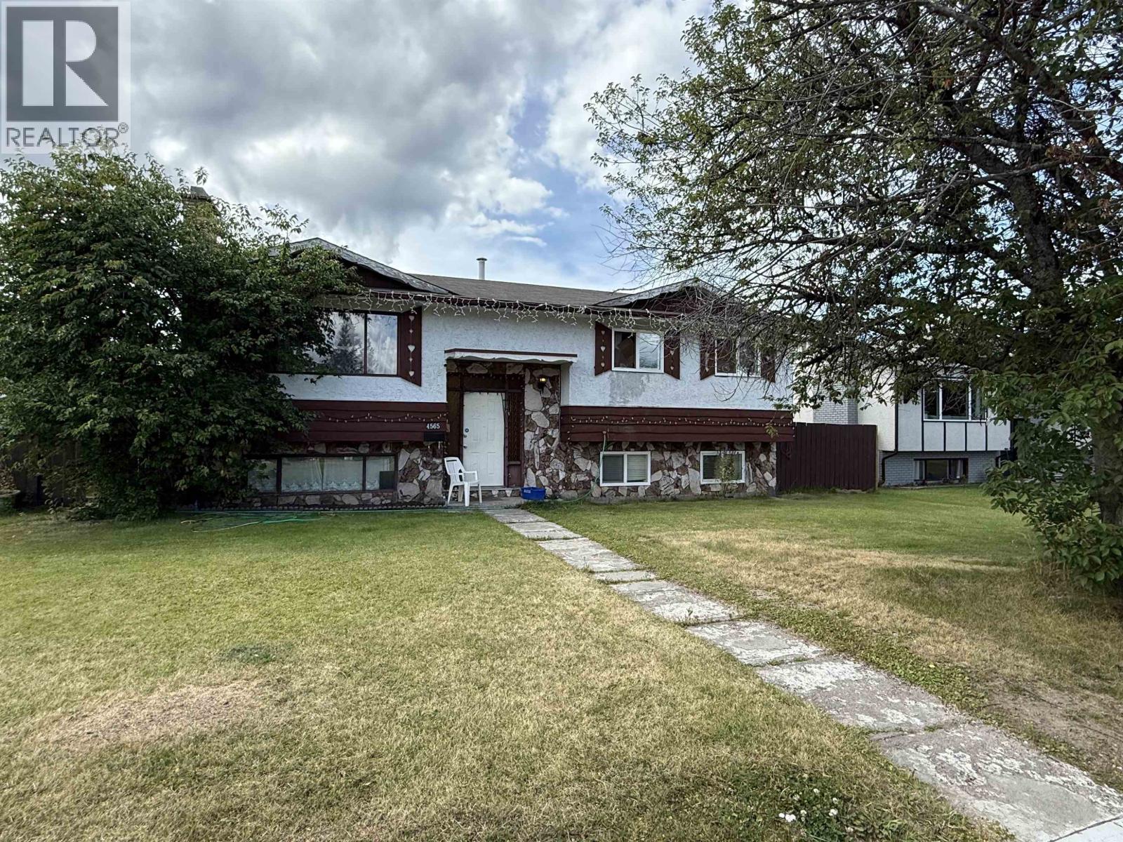 4565 1St Avenue, Prince George, BC - Outdoor