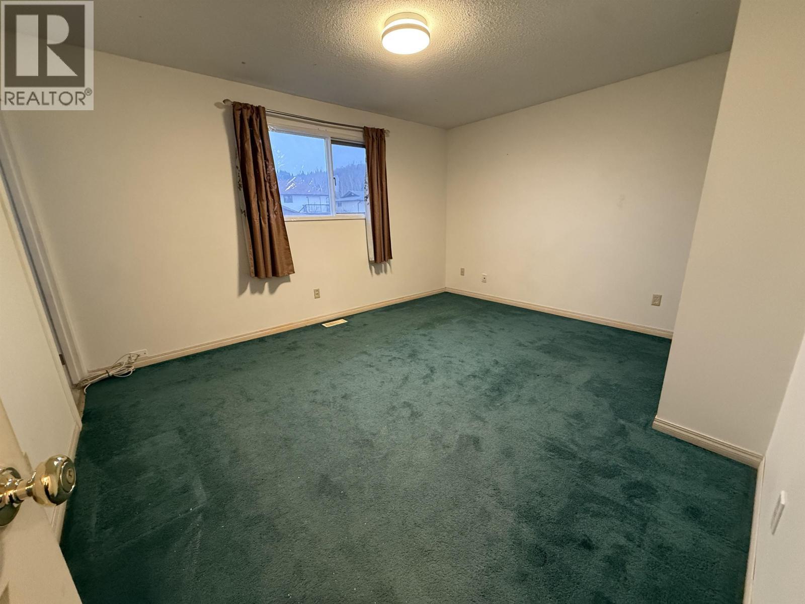 4565 1St Avenue, Prince George, BC - Indoor Photo Showing Other Room