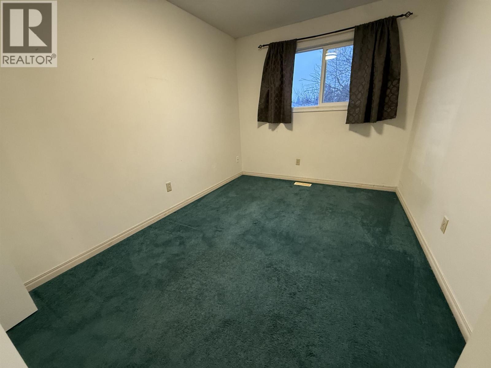 4565 1St Avenue, Prince George, BC - Indoor Photo Showing Other Room