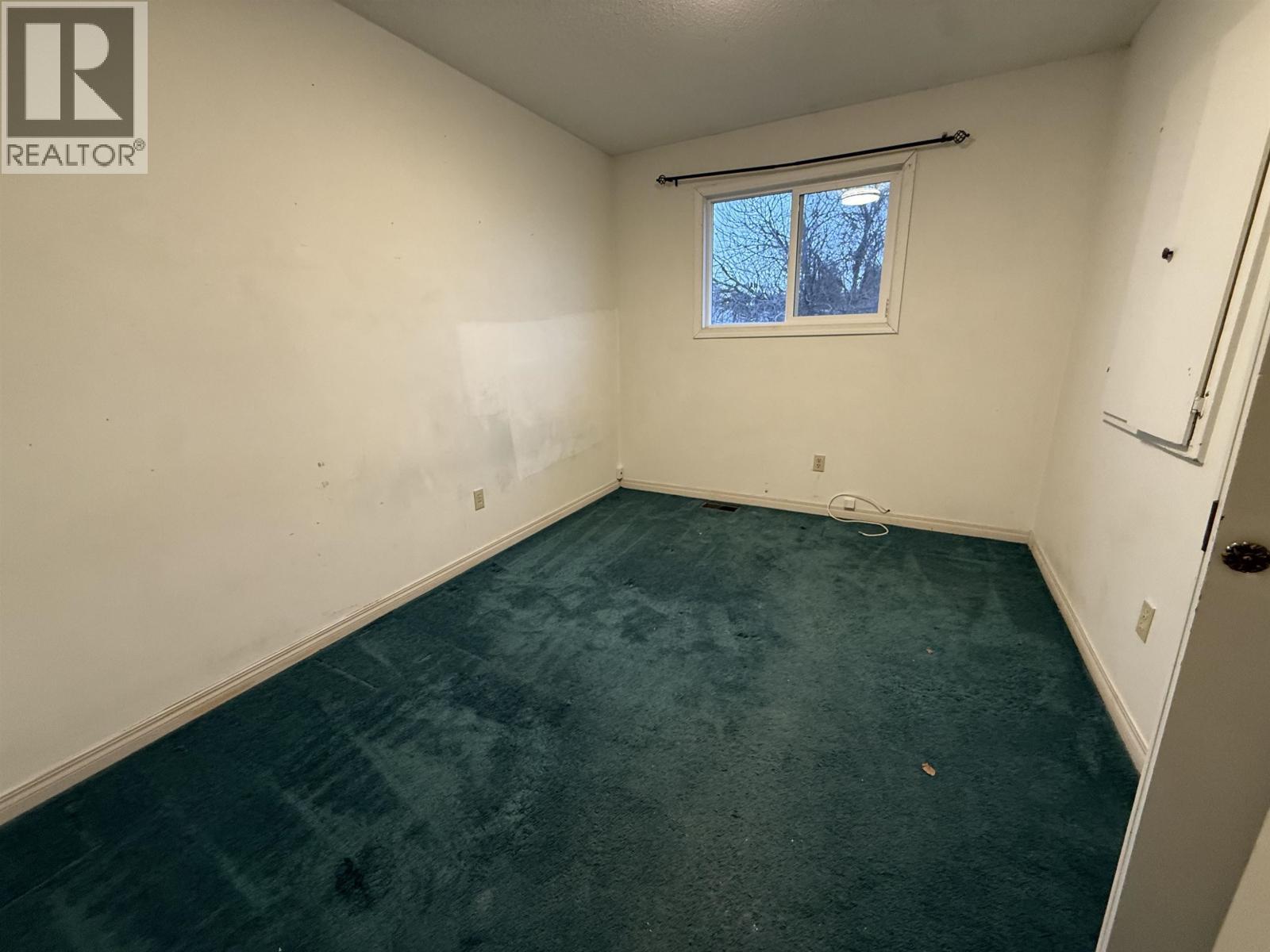 4565 1St Avenue, Prince George, BC - Indoor Photo Showing Other Room