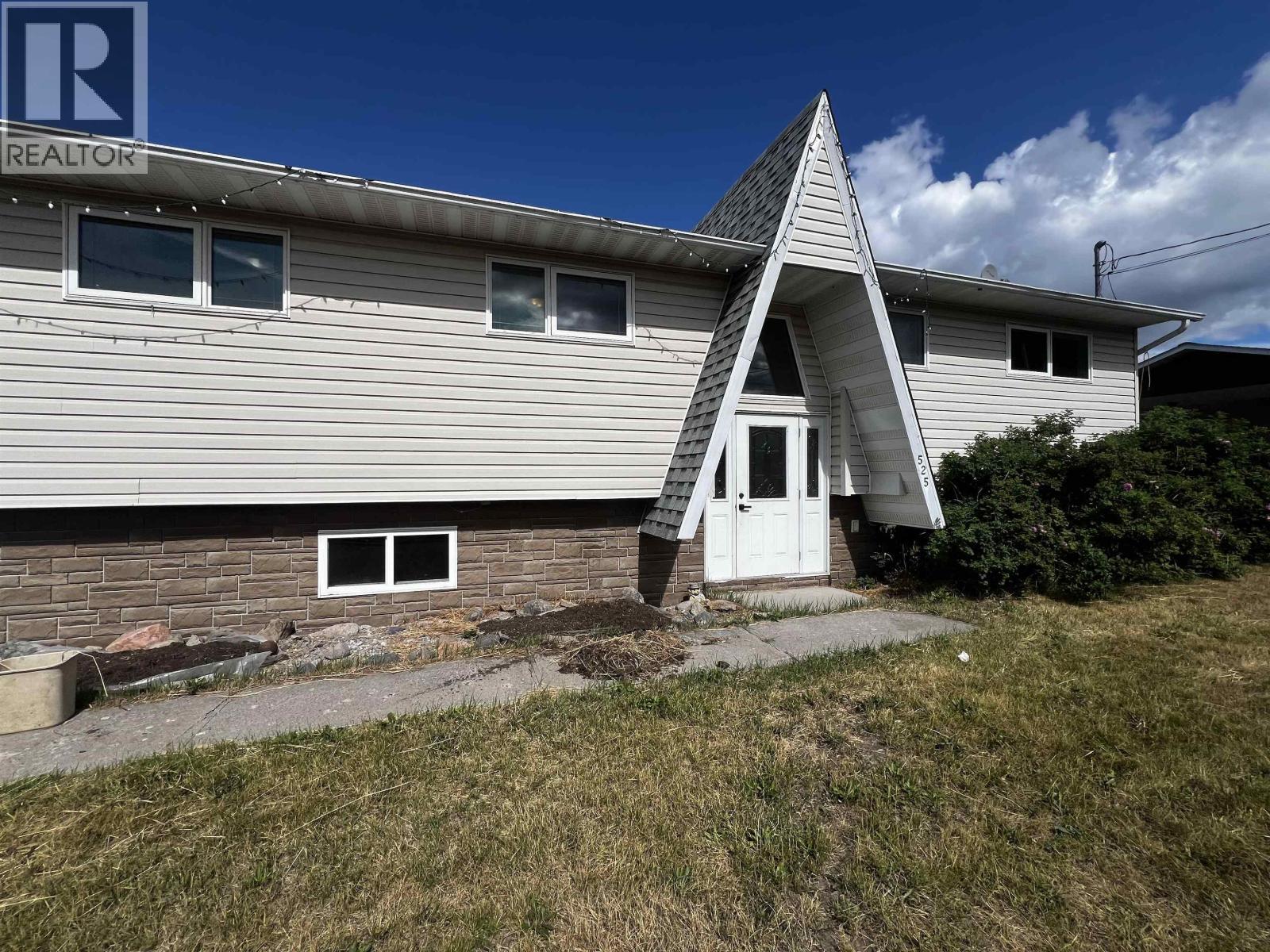 525 Tunasa Drive, Fraser Lake, BC - Outdoor